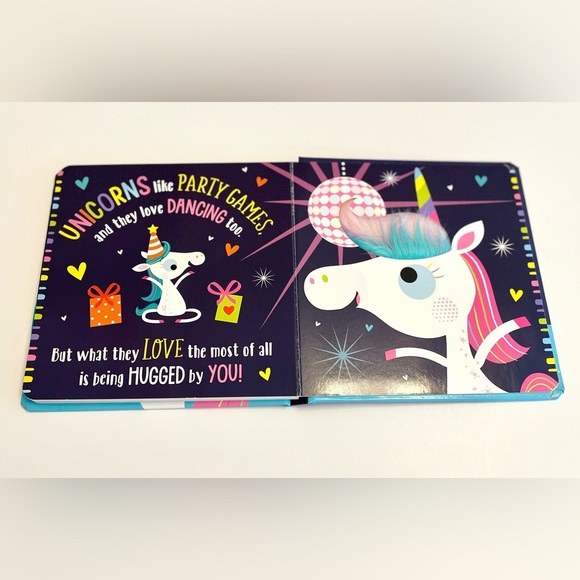 💫$6/ADD ON 💫 Colorful Touch and Feel Unicorn Kids Book for 0+ Years - LIKE NEW - Picture 7 of 7